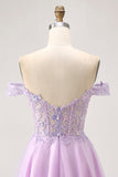 Robe de retour à la maison florale trapèze lilas à épaules dénudées avec appliques