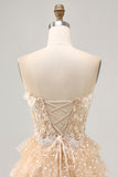 Champagne A Line Robe de bal sans bretelles à plusieurs niveaux appliquée