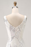 Robe courte moulante à paillettes blanche scintillante