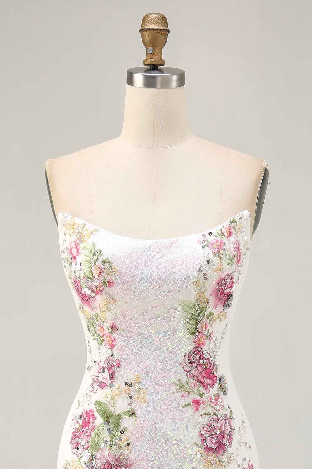 Robe moulante moulante à paillettes florales blanche