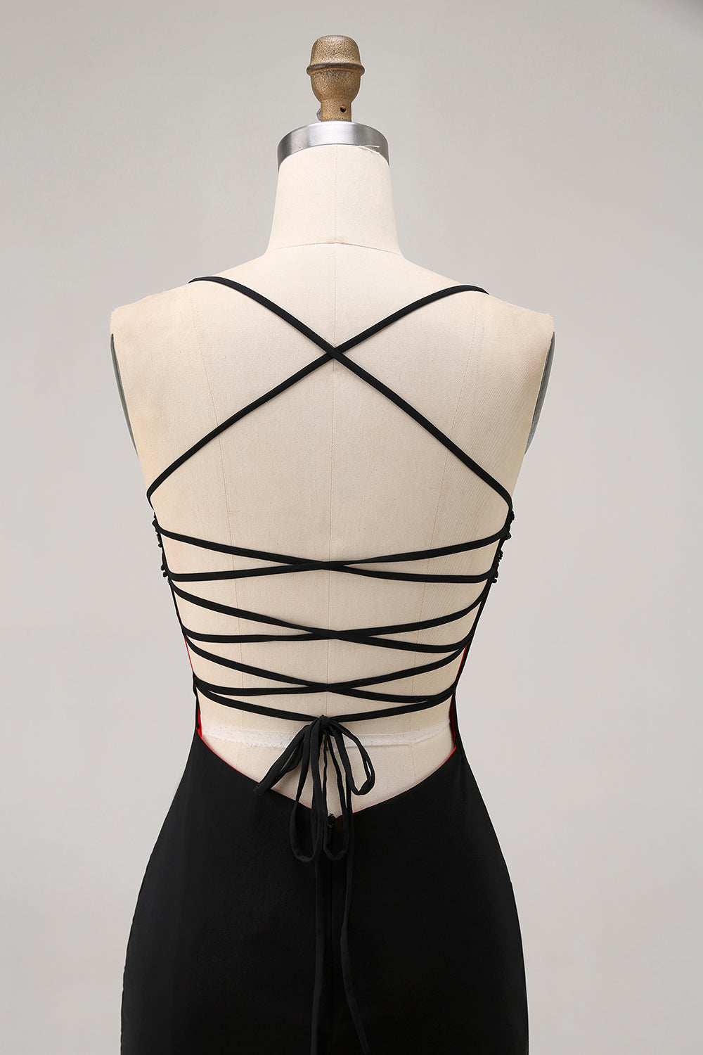 Noir moulante spaghetti bretelles robe de cocktail avec perles