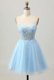 Une ligne bleu clair court corset à appliqués robe de bal