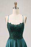 Vert foncé une ligne appliquée courte maison de balle robe avec perles