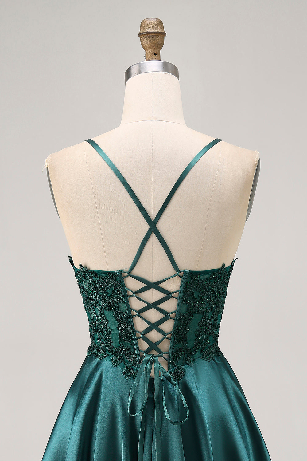 Vert foncé une ligne appliquée courte maison de balle robe avec perles