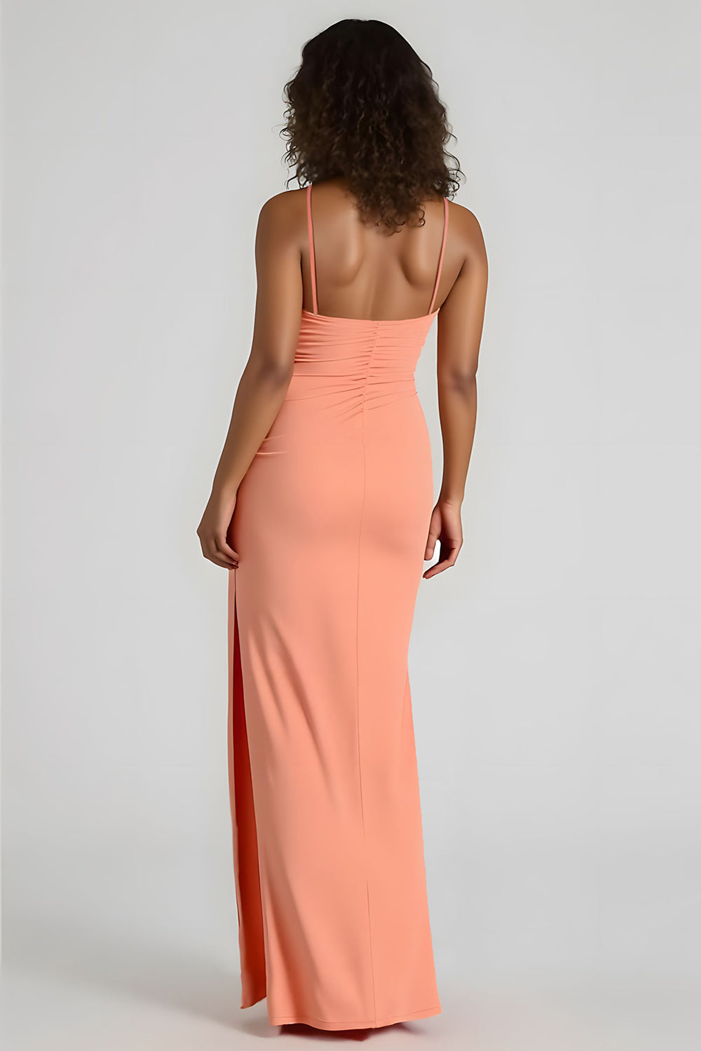 Sunset Spaghetti Bretelles Ruched Sheath Long Demoiselle d’honneur Robe avec Fente