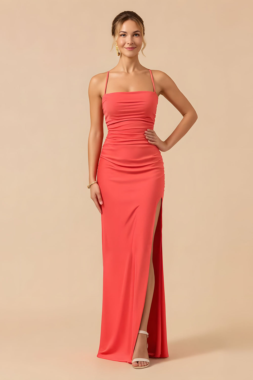 Robe longue de demoiselle d’honneur bordeaux à bretelles Sapghetti avec fente