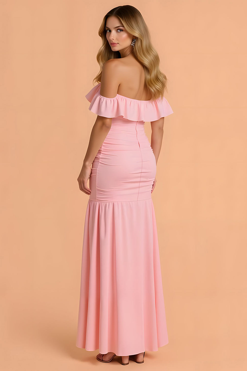 Blush Sirène froncée sur l’épaule Maxi robe de demoiselle d’honneur avec volants