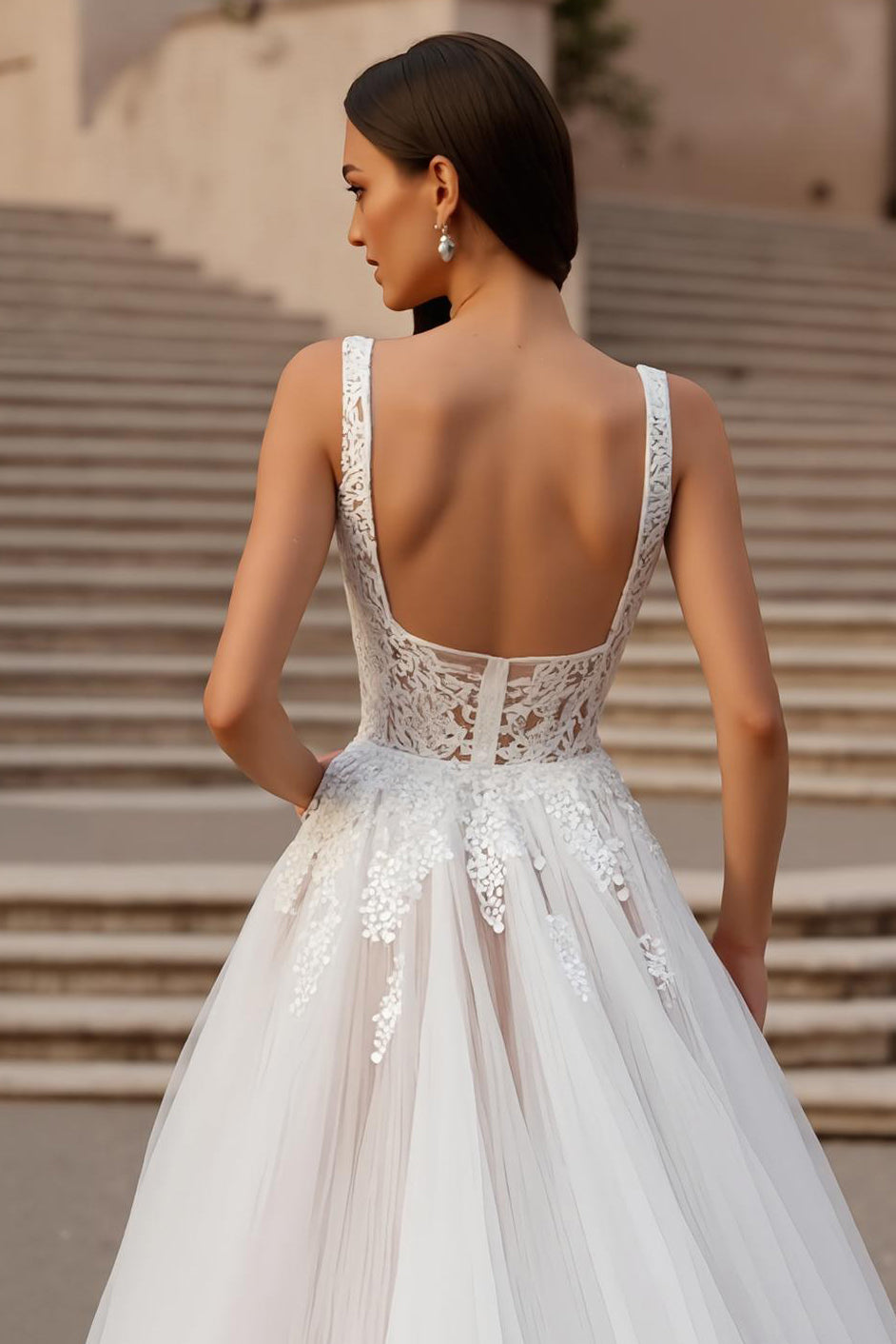 Ivoire Une Ligne Corset Col Carré Tulle Court Train Robe De Mariée Avec Dentelle
