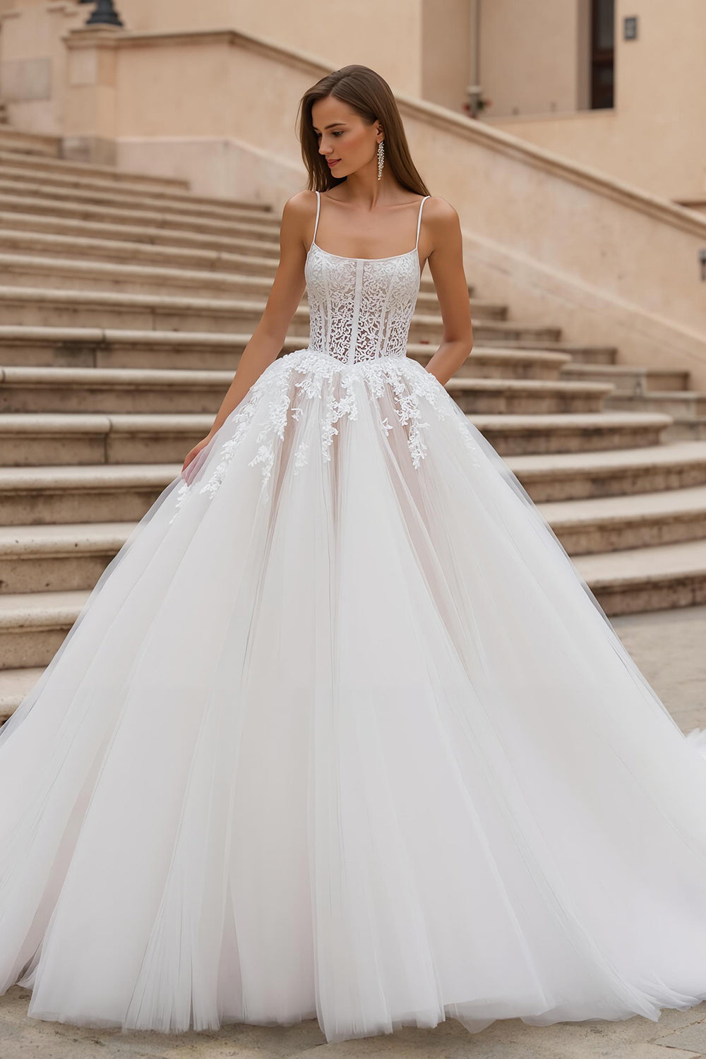Corset en tulle ivoire Une robe de mariée à application de ligne
