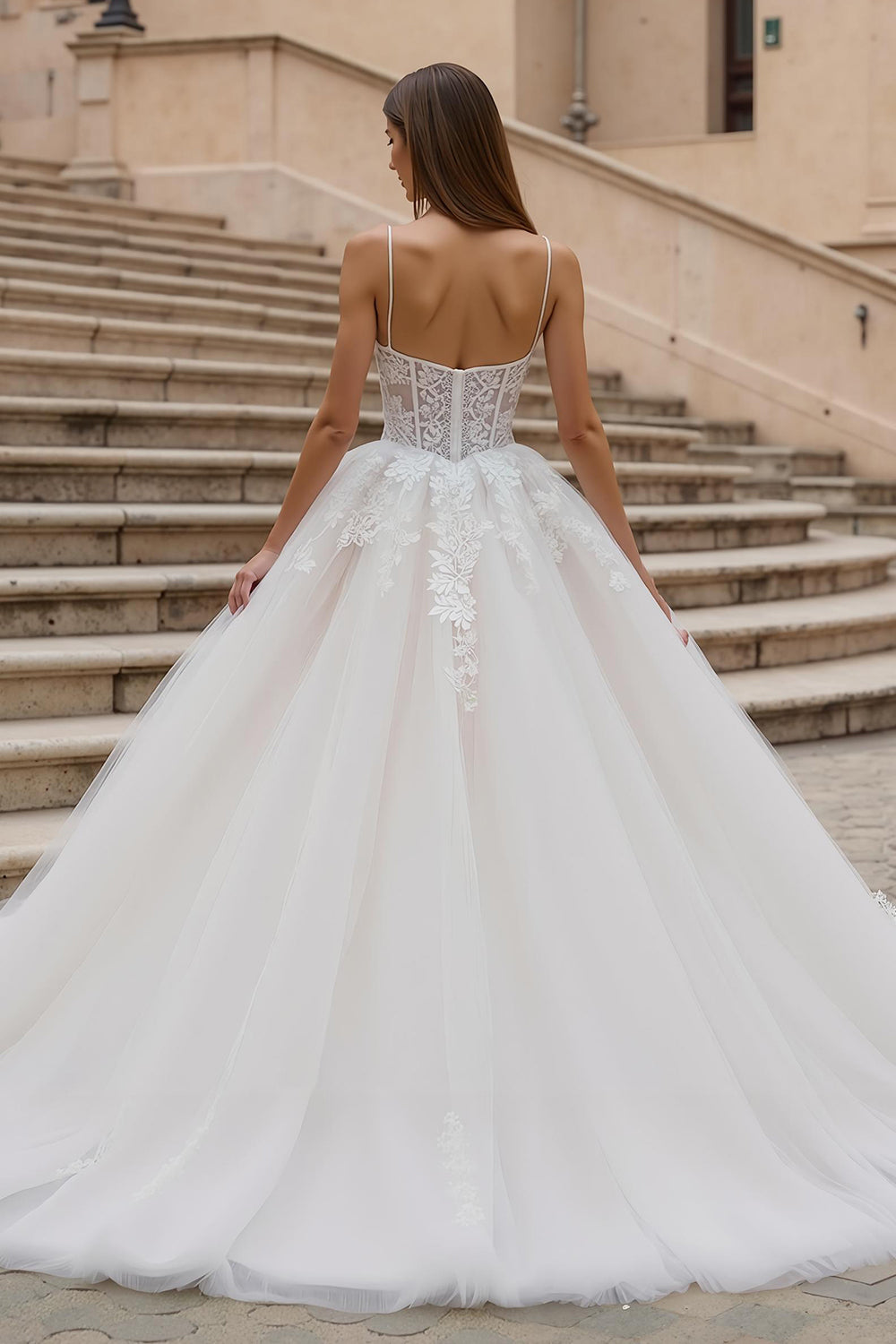 Corset en tulle ivoire Une robe de mariée à application de ligne