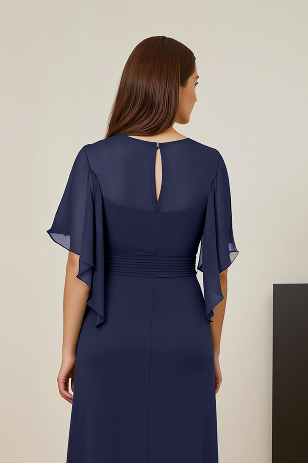 Robe de mère de la mariée froncée vert foncé avec manches flottantes