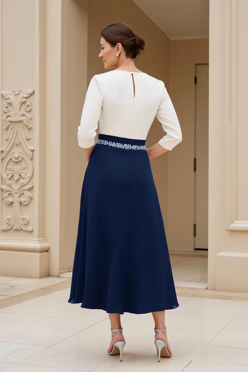 Noir et blanc A-ligne col bateau Robe mère de la mariée avec perles