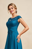 Bleu paon trapèze col bateau froncé robe mère de la mariée avec appliques de dentelle