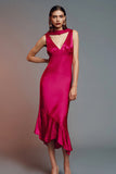 Robe longue formelle en satin fourreau fuchsia à col en V avec volants