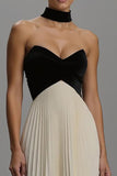 Noir et ivoire Robe longue formelle en mousseline de soie