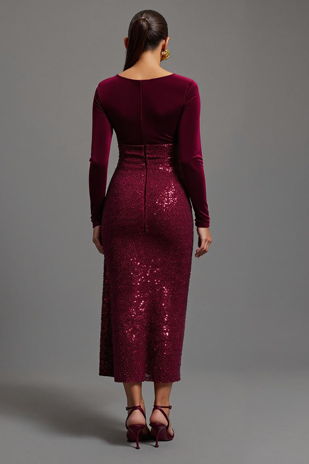 Robe longue formelle à paillettes fourreau bordeaux scintillante avec fente