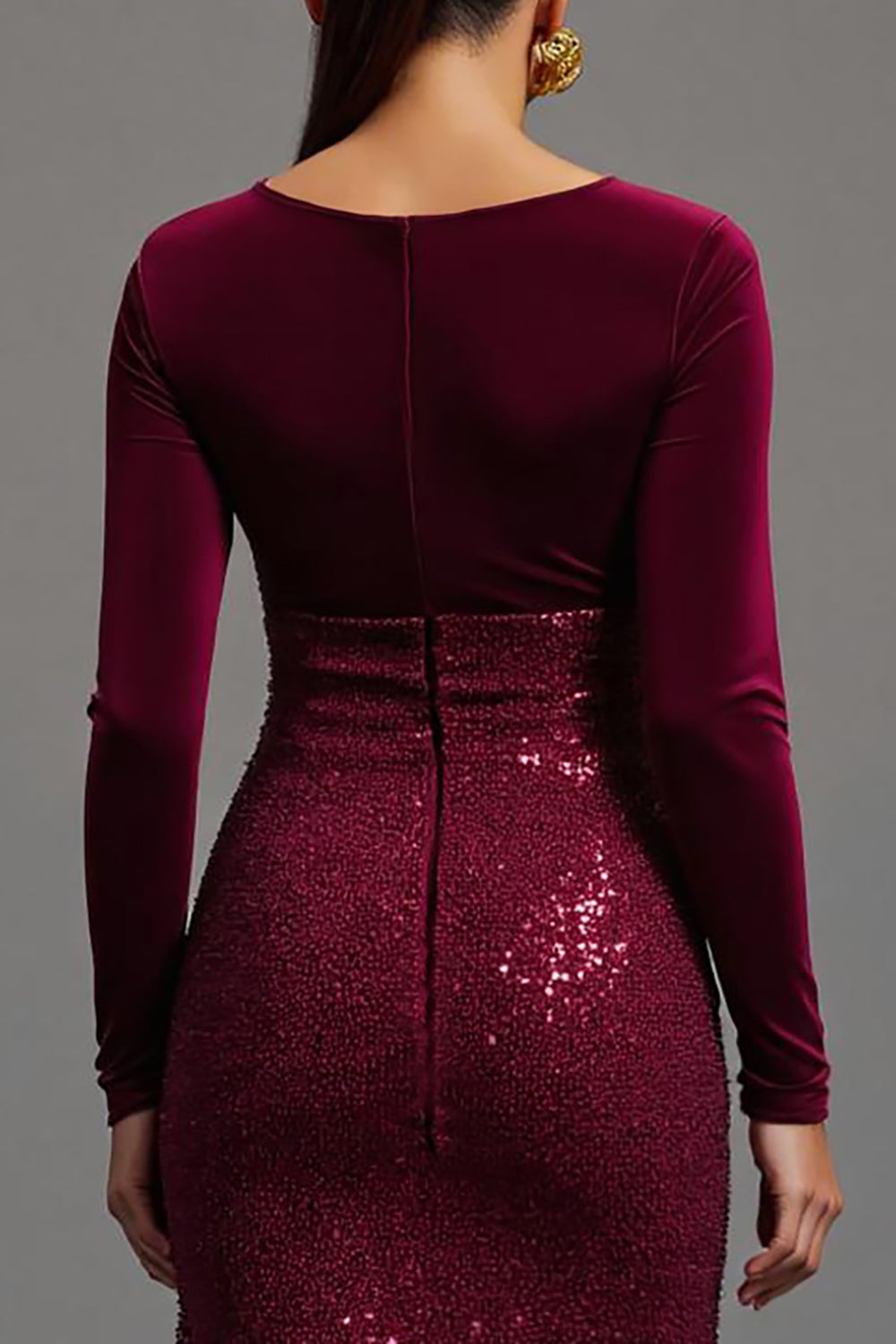 Robe longue formelle à paillettes fourreau bordeaux scintillante avec fente