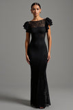 Robe longue formelle à col bateau en dentelle sirène noire avec volants