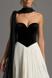 Noir et blanc Robe longue formelle en mousseline de soie