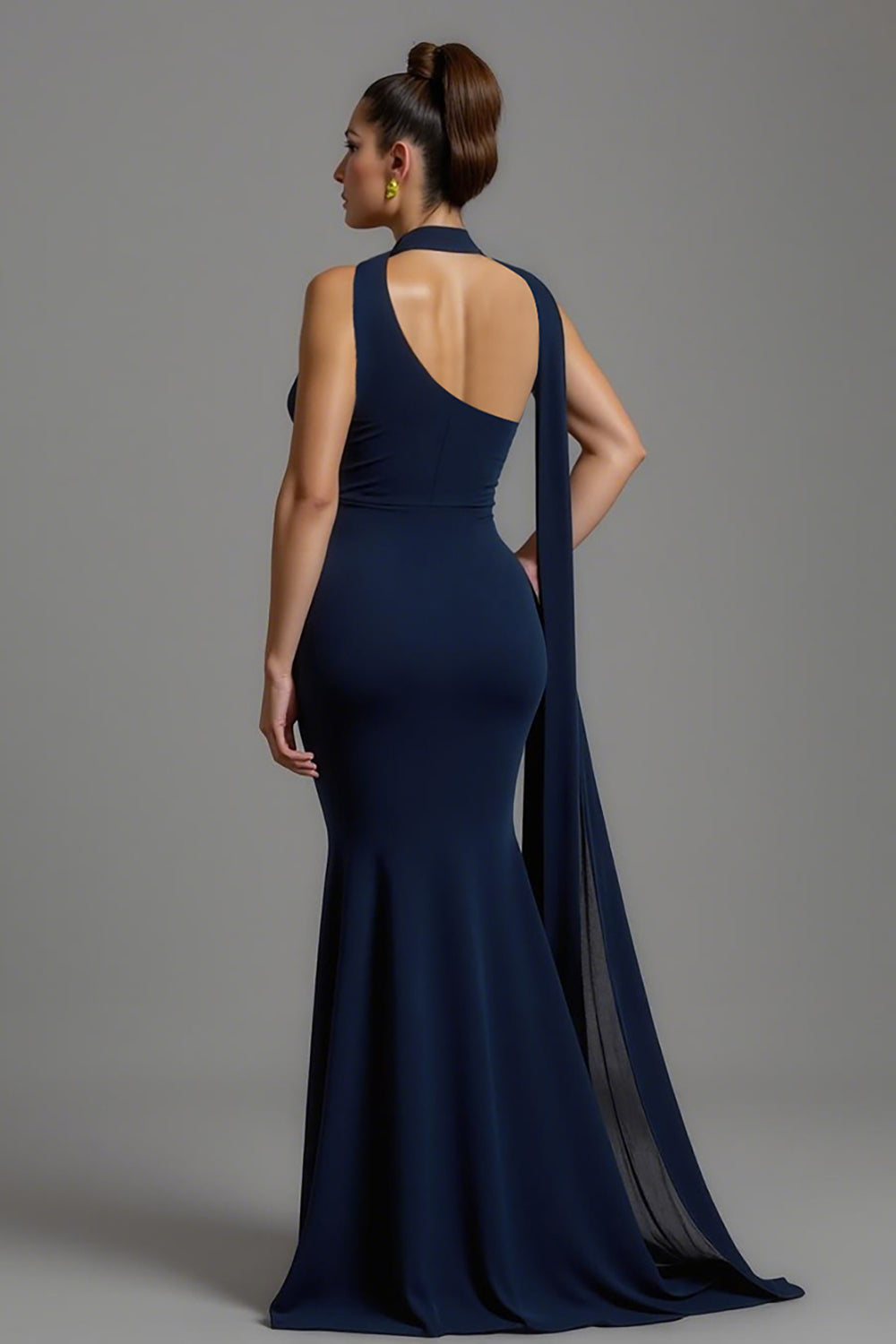 Écharpe à col en satin bleu marine sirène Robe longue formelle