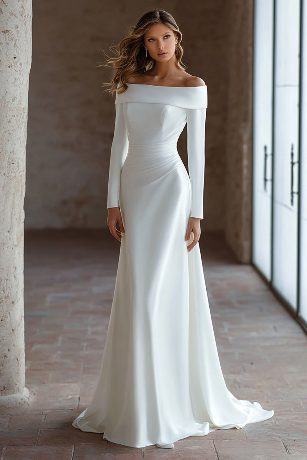 Robe de mariée ivoire à manches longues et épaules dénudées