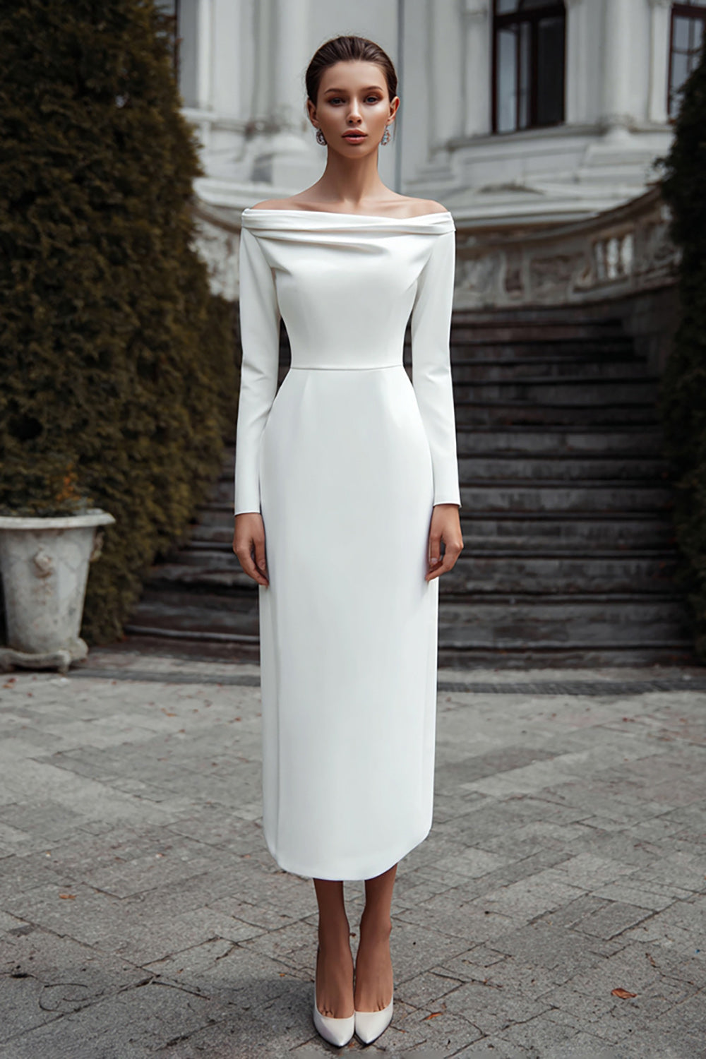 Robe de fiançailles en satin gaine à manches longues ivoire