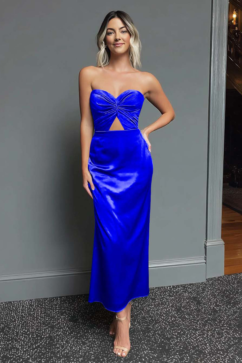 Robe formelle midi en forme de fourreau vert foncé Sweetheart Cut Out