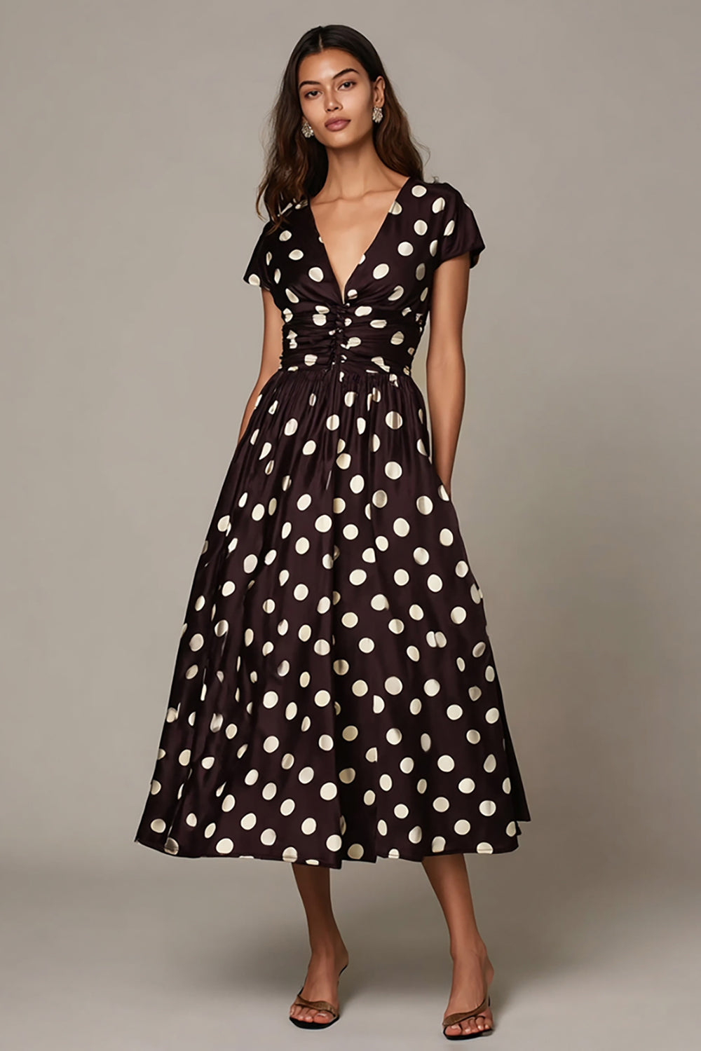 Robe formelle à col en V avec manches à pois blancs foncé