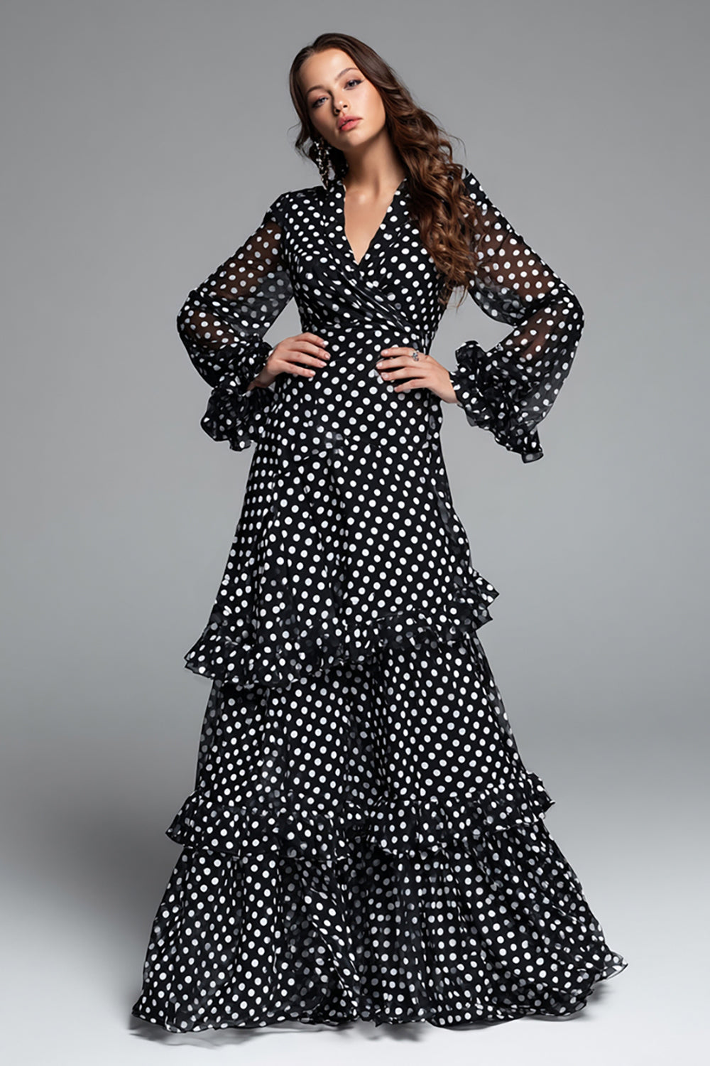 Noir Blanc Point Une Ligne Robe Longue Formulée à Volants Avec Manches