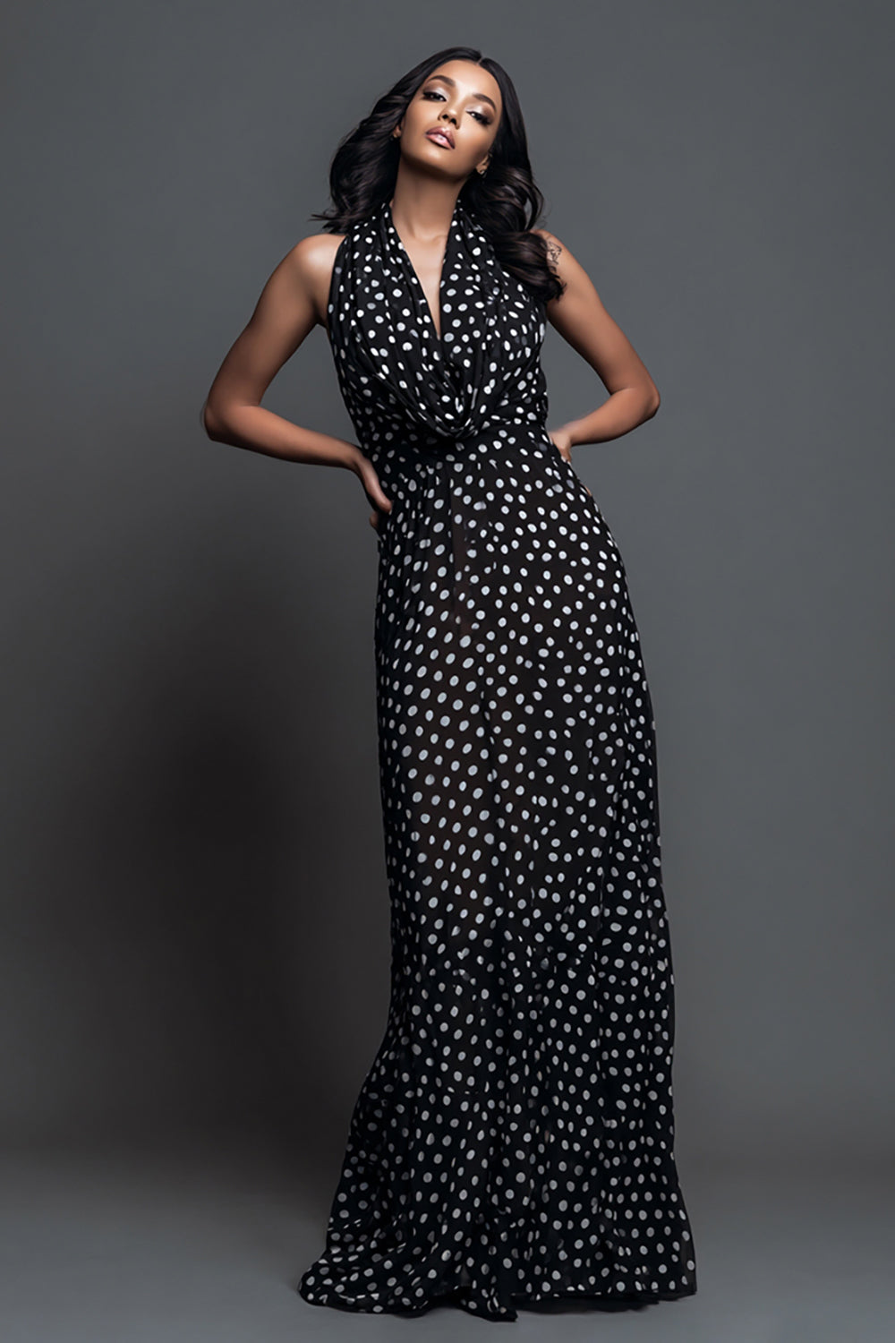 Noir Blanc À Pois Une Ligne Dos Nu Robe Longue Formulante