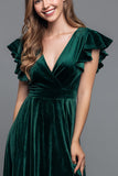 Robe formelle en velours à col en V vert foncé à manches à volants