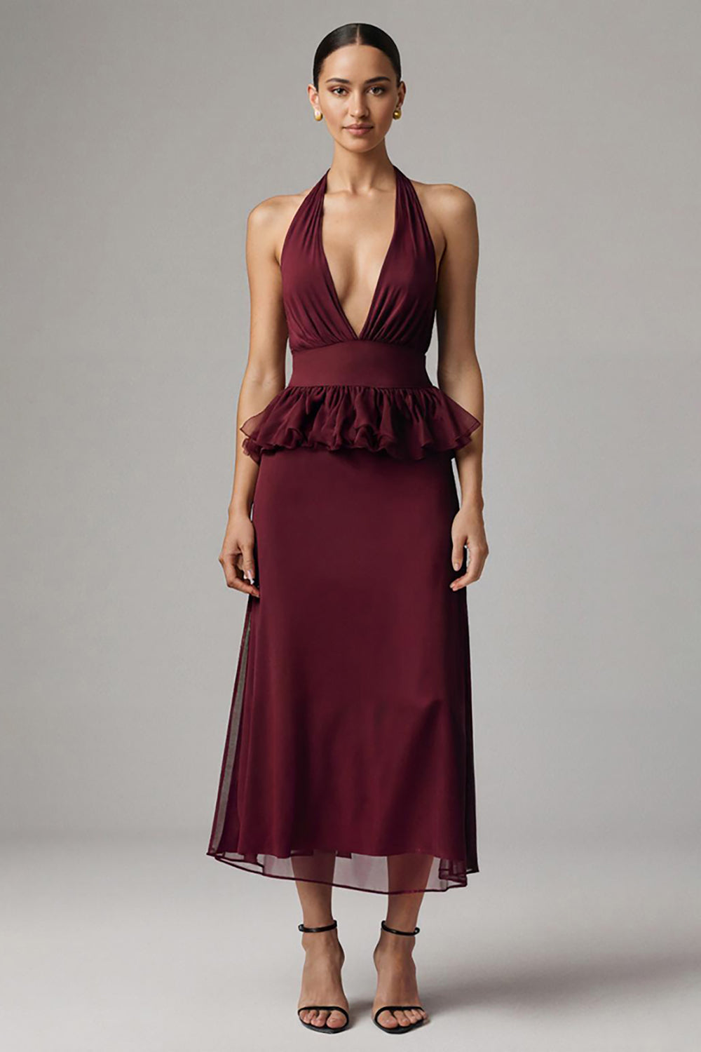 Robe longue formelle à col en V profond en mousseline de soie bordeaux avec volants