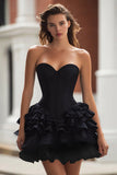 Robe de cocktail corset courte à volants en satin noir