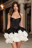 Noir et blanc Robe de cocktail courte dos nu à volants