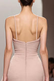 Robe de soirée longue en satin ivoire à bretelles spaghetti froncées