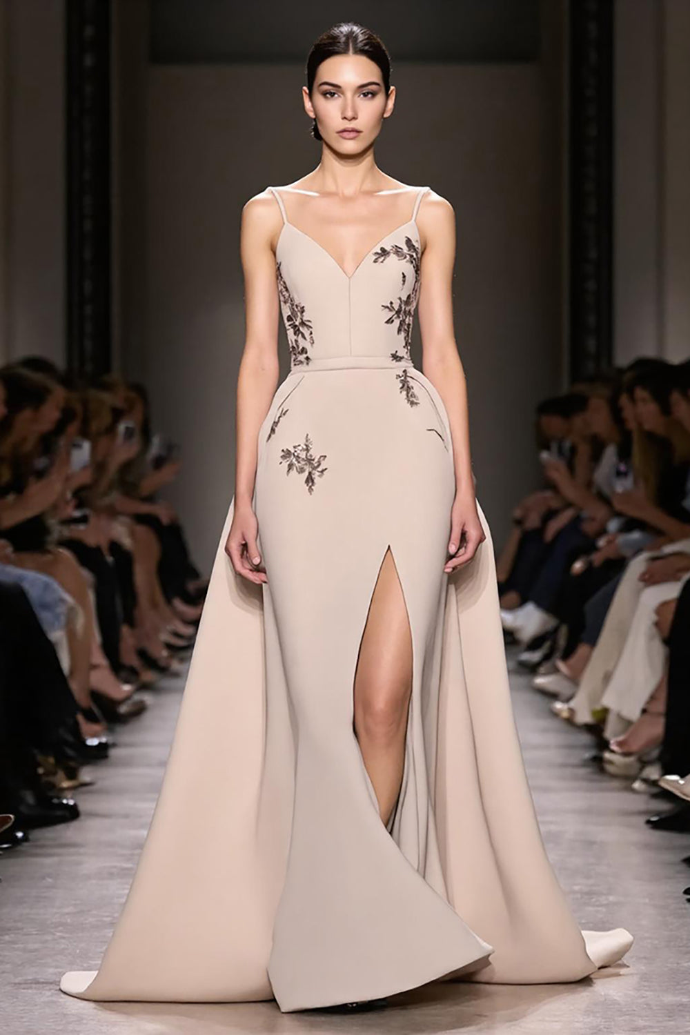 Champagne Une ligne spaghetti bretelles Robe de soirée longue avec fente
