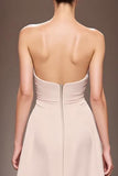 Robe de soirée longue sans bretelles en satin champagne