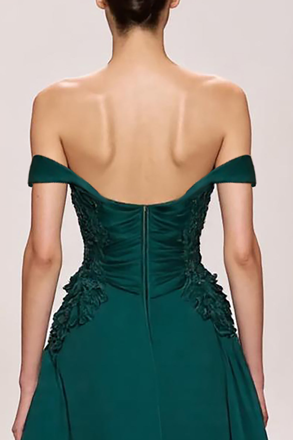 Satin vert clair Une ligne Robe de soirée longue avec appliques