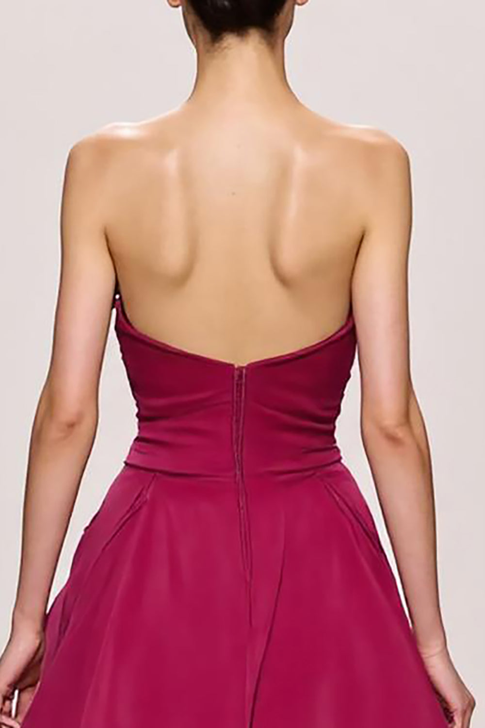 Satin fuchsia Une ligne Ruchée Sans Bretelles Robe De Soirée Longue Avec Fente