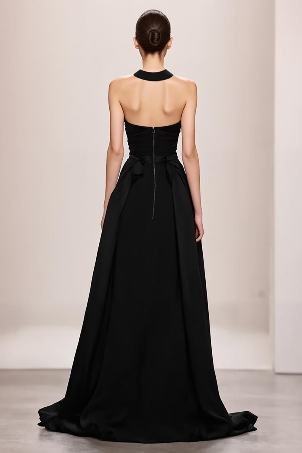 Robe de soirée longue dos nu trapèze noire en velours