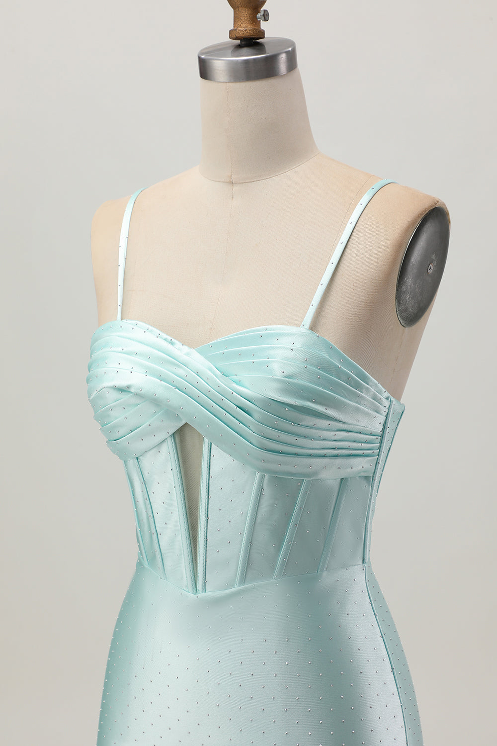 Robe courte De Cocktail perlée corset moulante vert clair