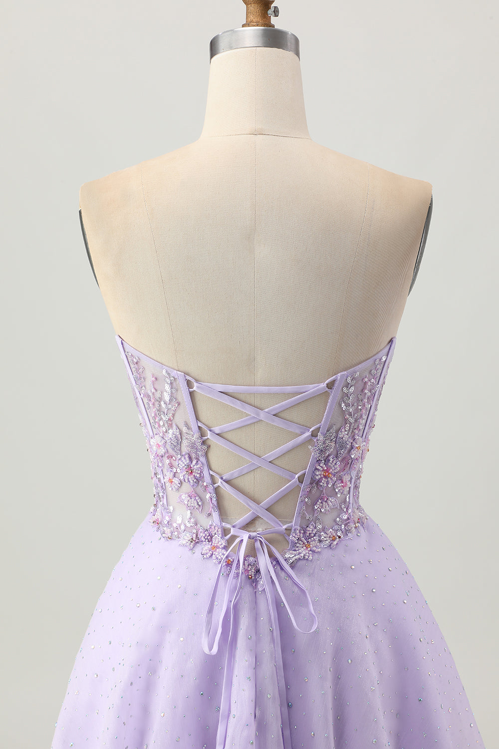 Scintillant Une ligne sans bretelles paillettes à lacets dans le dos Mini Robe De Cocktail lilas avec perles