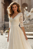 Ivoire col en V Une ligne Maxi robe de mariée avec dentelle