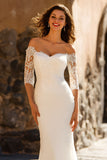 Robe de mariée sirène appliquée en dentelle blanche à épaules dénudées