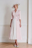rose bonbon une ligne en satin col en V plissé robe mère de la mariée