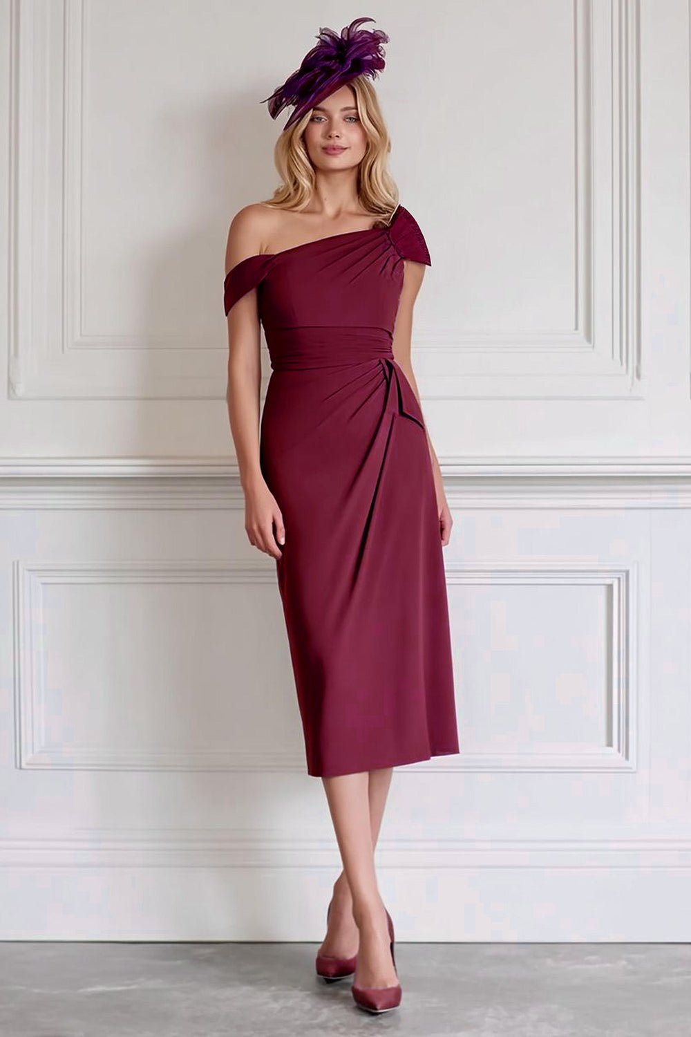 Robe midi Mère de la mariée fourreau bordeaux à épaules dénudées en mousseline de soie