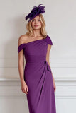 Robe midi Mère de la mariée fourreau bordeaux à épaules dénudées en mousseline de soie
