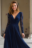Robe longue mère de la mariée en mousseline de soie à col en V bleu marine avec dentelle