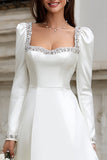 Robe trapèze en satin à encolure carrée ivoire