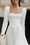 Ivoire Une Ligne Satin Col Carré Manches Longues Robe de mariée avec volants